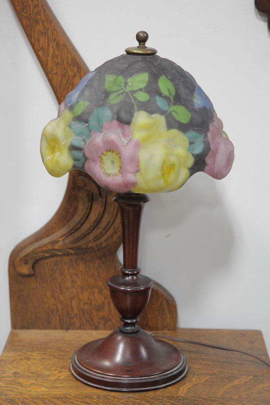 PAIRPOINT DRESSER LAMP. Wooden