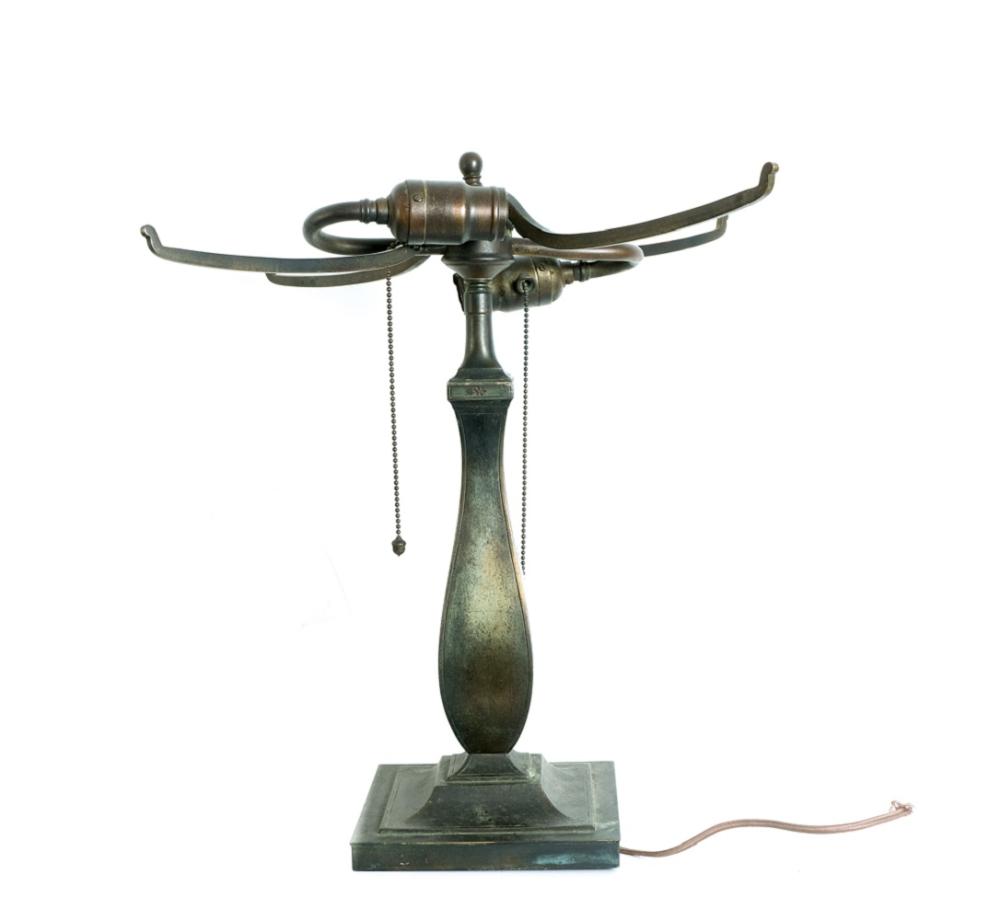 PAIRPOINT LAMP BASE FINIAL,