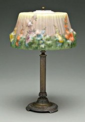 Pairpoint puffy lamp, cast met