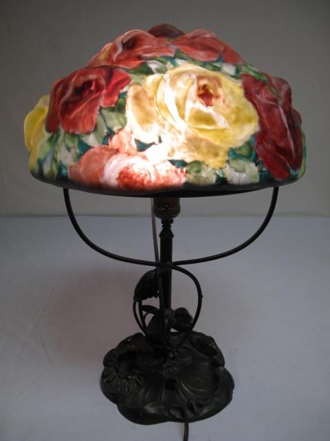 Pairpoint puffy lamp in the form of