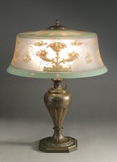 PAIRPOINT SIGNED TABLE LAMP. T