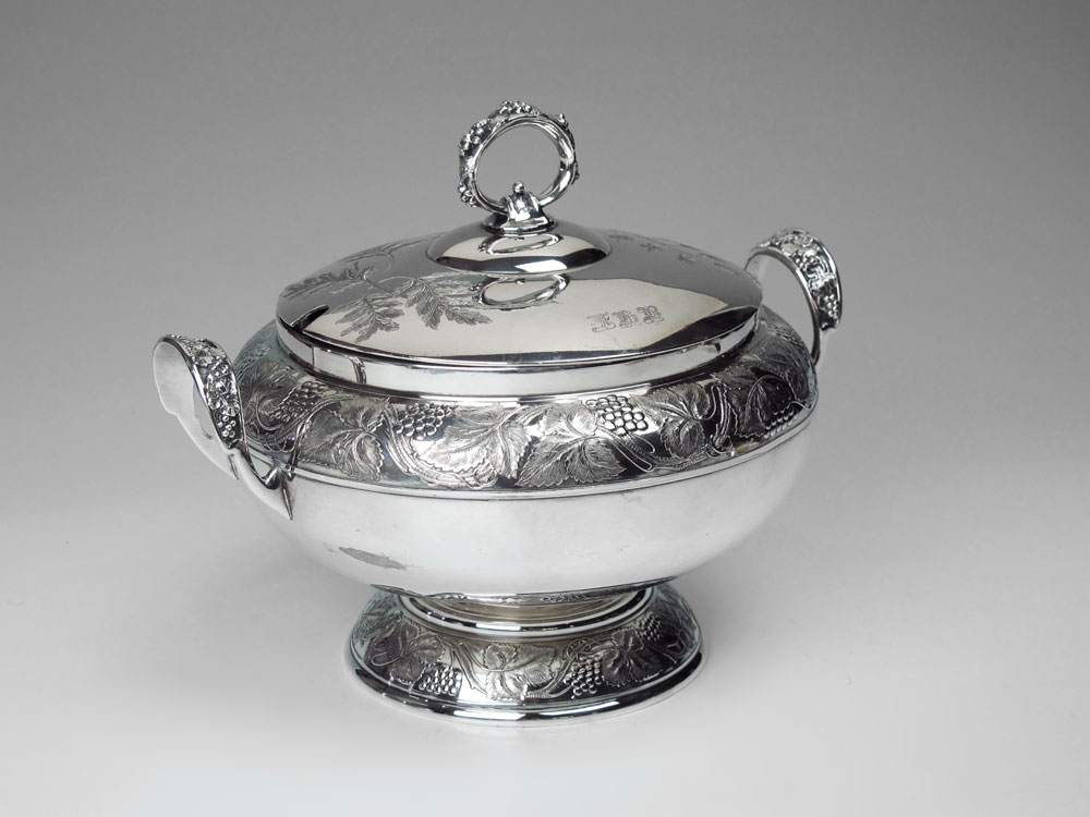 PAIRPOINT SILVERPLATE SOUP