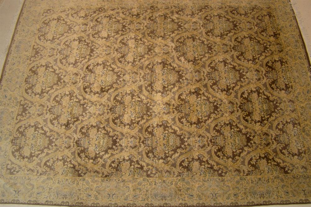 PAKISTAN MAHAL WOOL RUG with