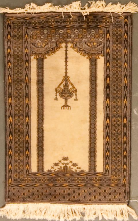 Pakistani prayer rug, Pakistan,