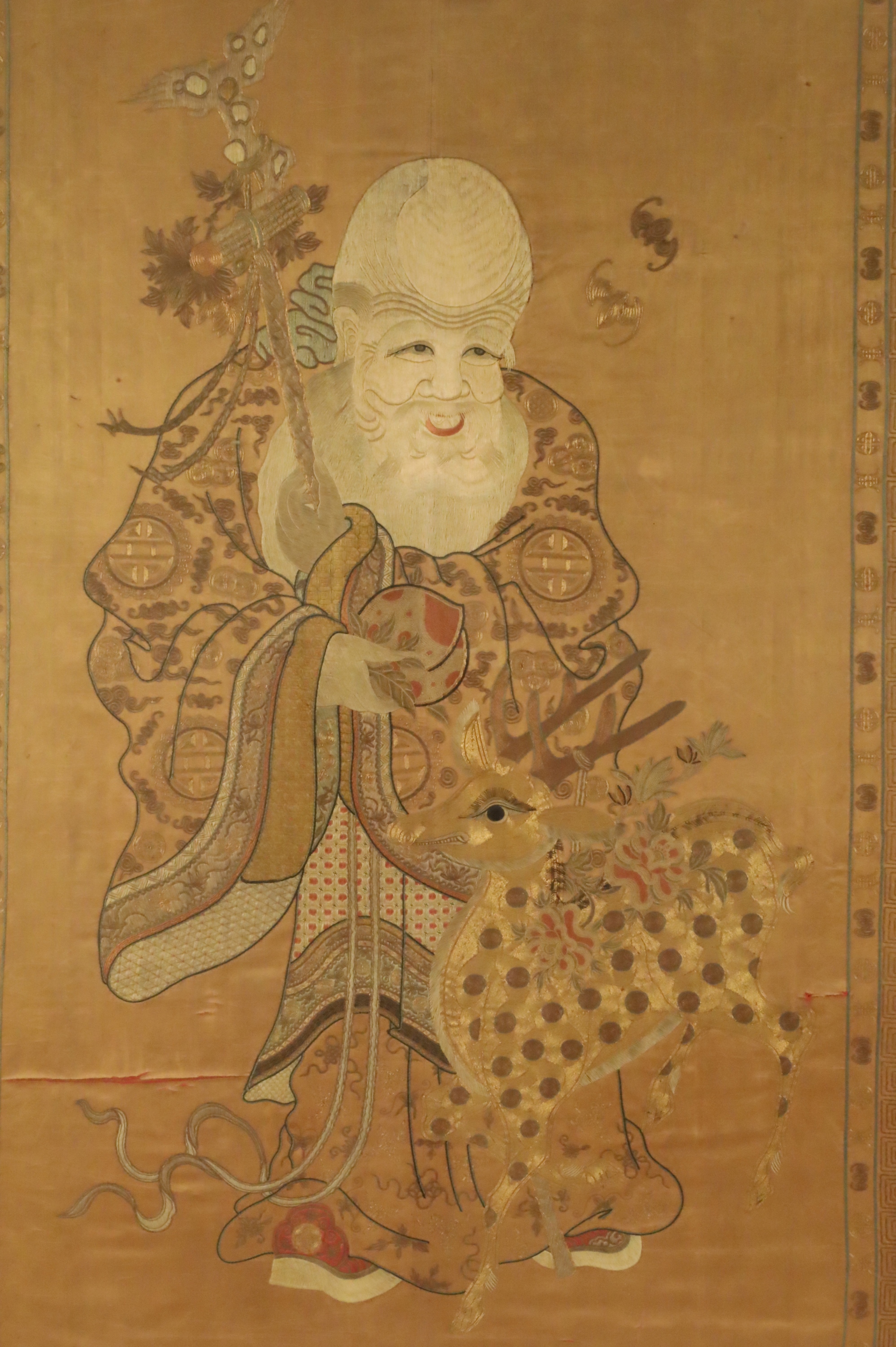 PALACIAL CHINESE SILK EMBROIDERY OF