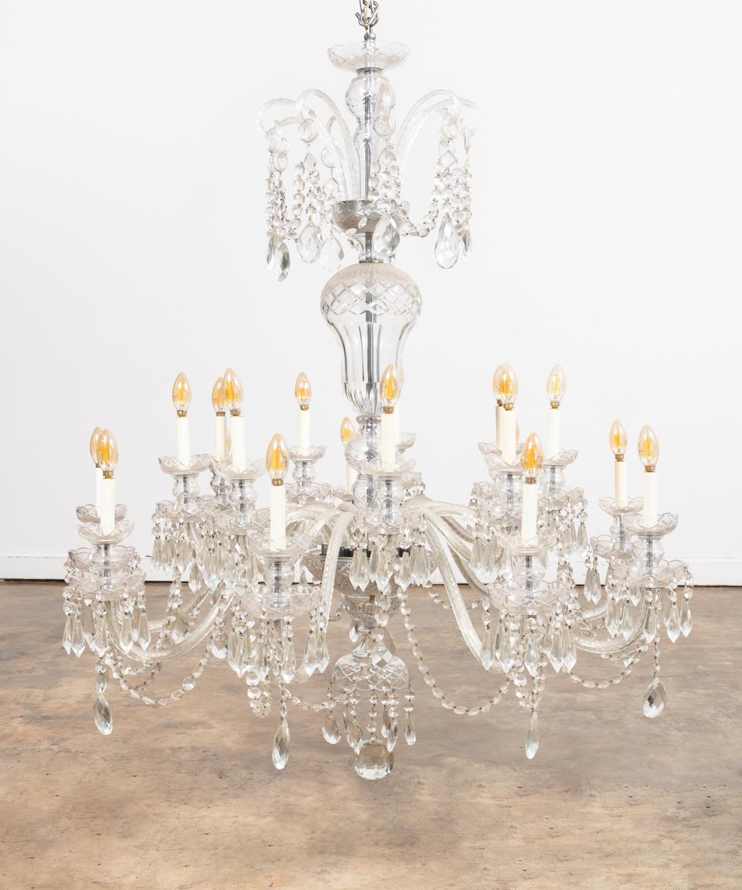 PALATIAL 18 LIGHT CRYSTAL