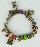 PANDORA LADIES BRACELET ABOUT