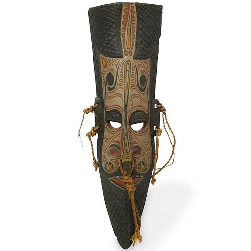 PAPUA NEW GUINEA CARVED WOOD