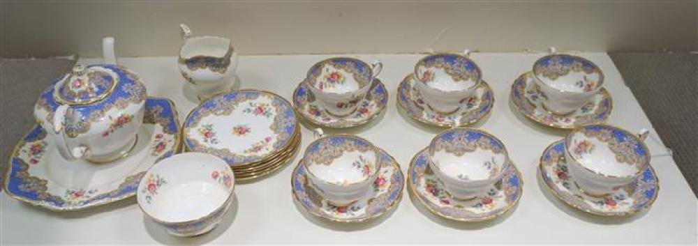 PARAGON HONITON PATTERN 22-PIECE