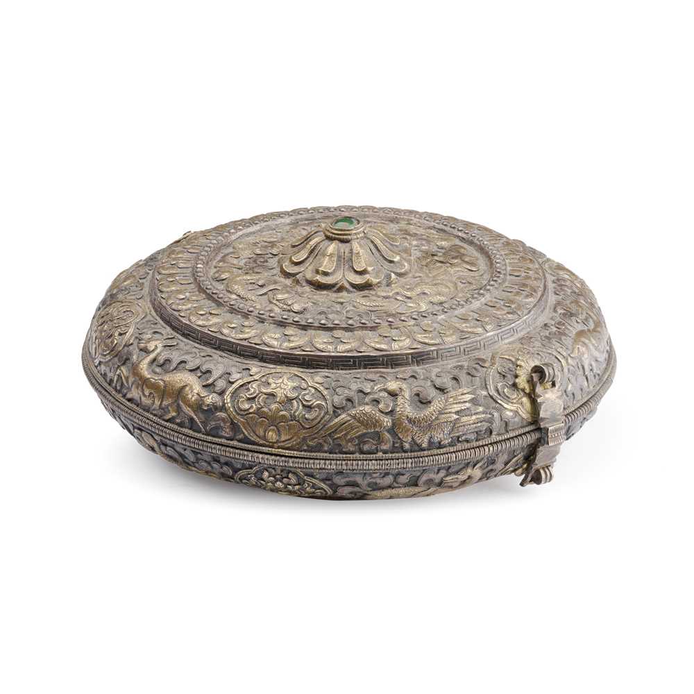 PARCEL-GILT SILVER REPOUSSÉ CIRULAR