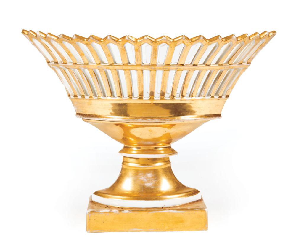 PARIS PORCELAIN NAVETTE-FORM