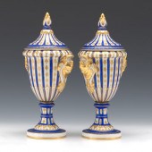 PARIS PORCELAIN PAIR OF LIDDED