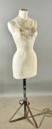 PARISIAN STOCKMAN DRESS FORM<b