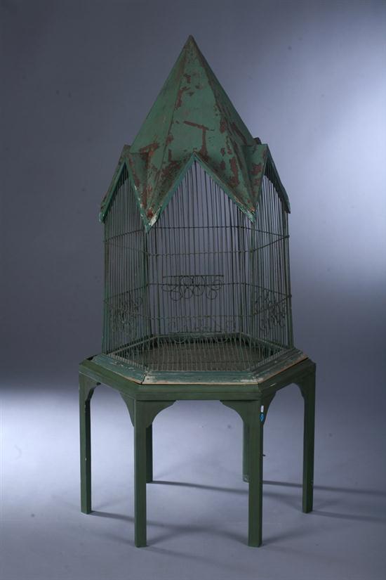 PARISIENNE GREEN-PAINTED T?LE AND