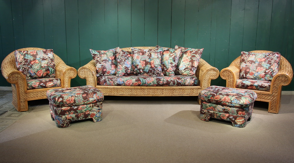 PARLOR SUITE - (5) Piece Designer