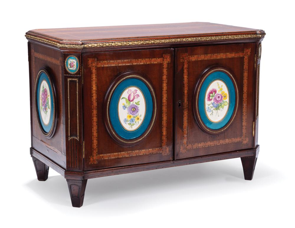 PARQUETRY, MAHOGANY TABLE-TOP