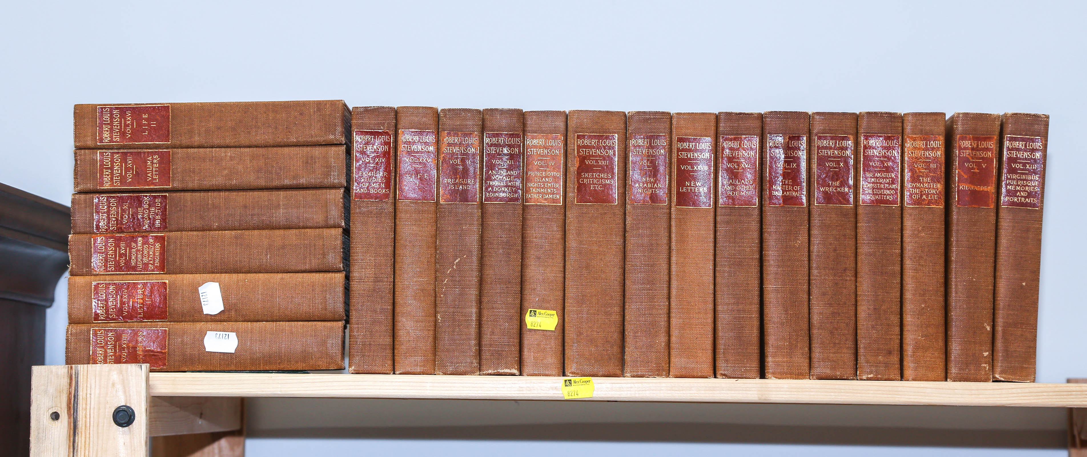 PARTIAL SET OF ROBERT LOUIS