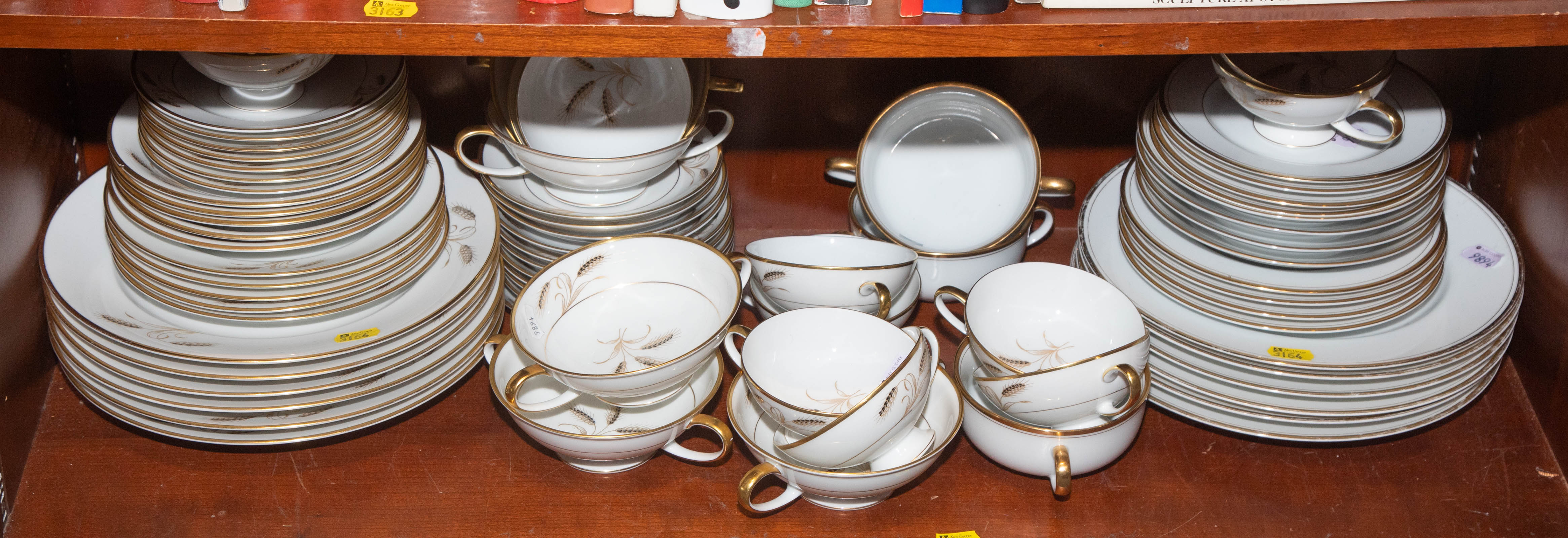 PARTIAL SET OF ROSENTHAL DINNER