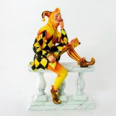 PASCOE AND COMPANY FIGURINE, T