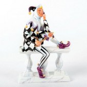 PASCOE AND COMPANY FIGURINE, T