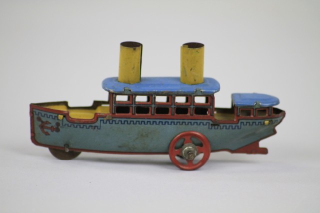 PASSENGER BOAT PENNY TOY Fischer