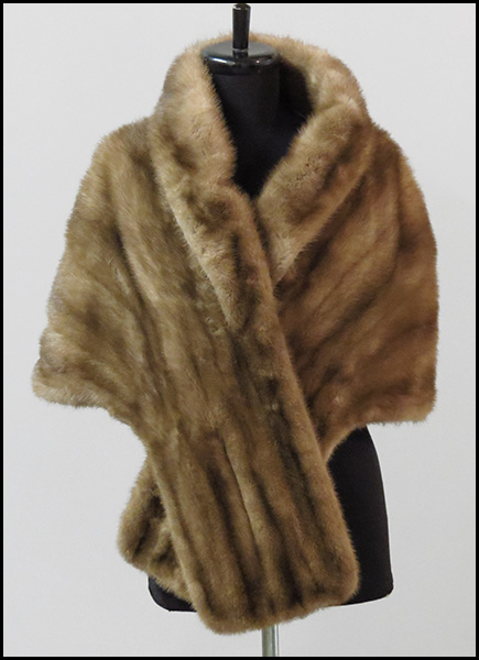 PASTEL MINK WRAP. Condition: No