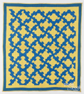 PATCHWORK DRUNKARDS PATH QUILT