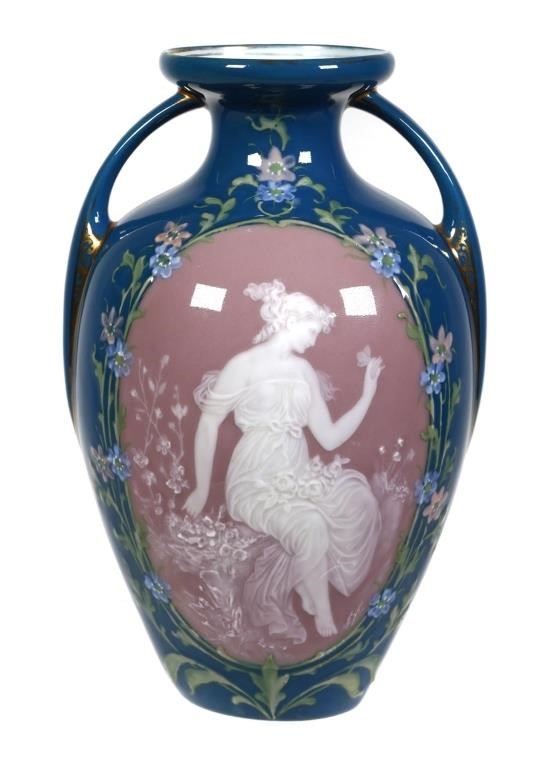 PATE SUR PATE PORCELAIN VASEArt