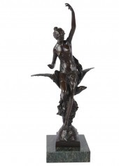 PATINATED BRONZE FIGUREsigned