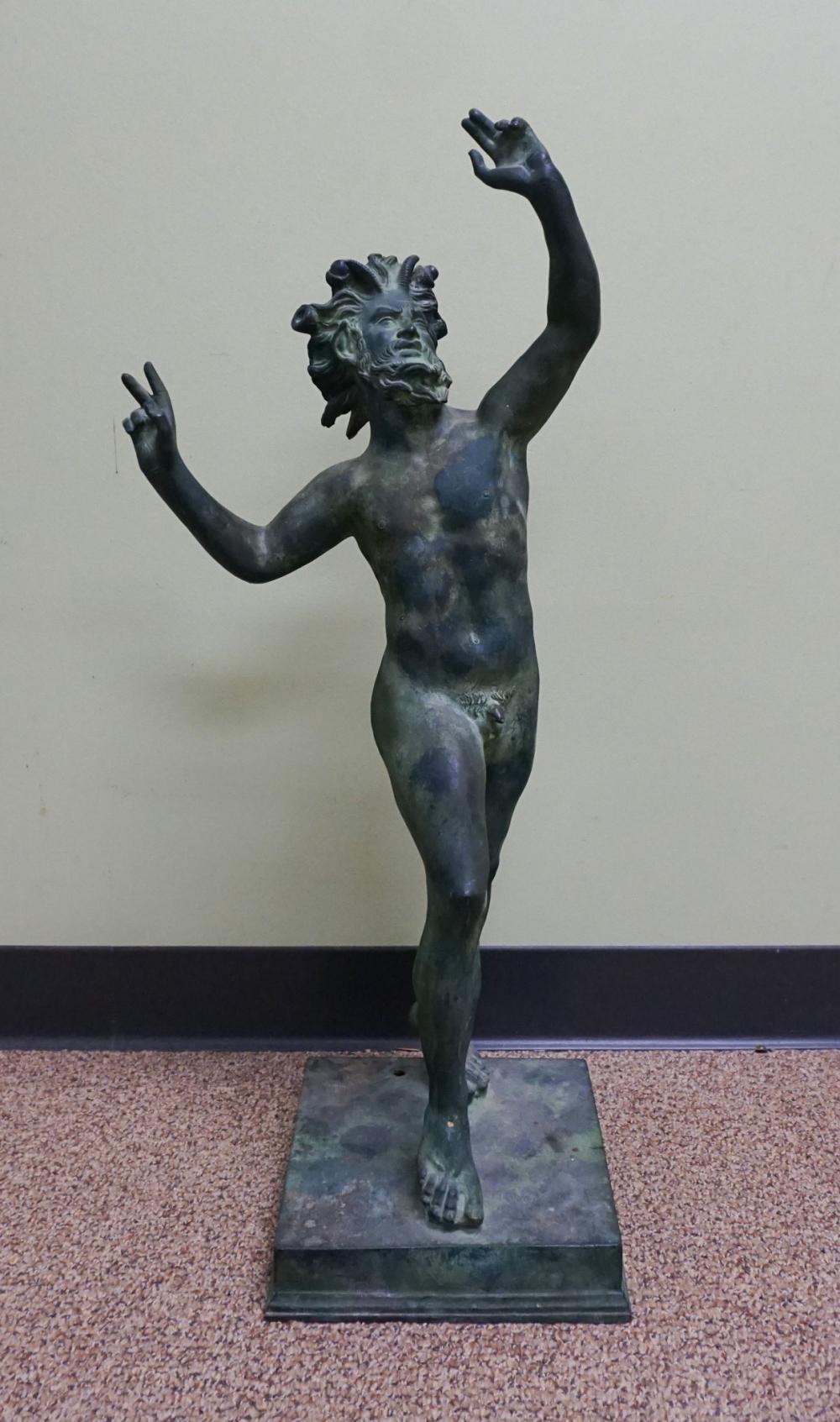 PATINATED METAL GARDEN OR