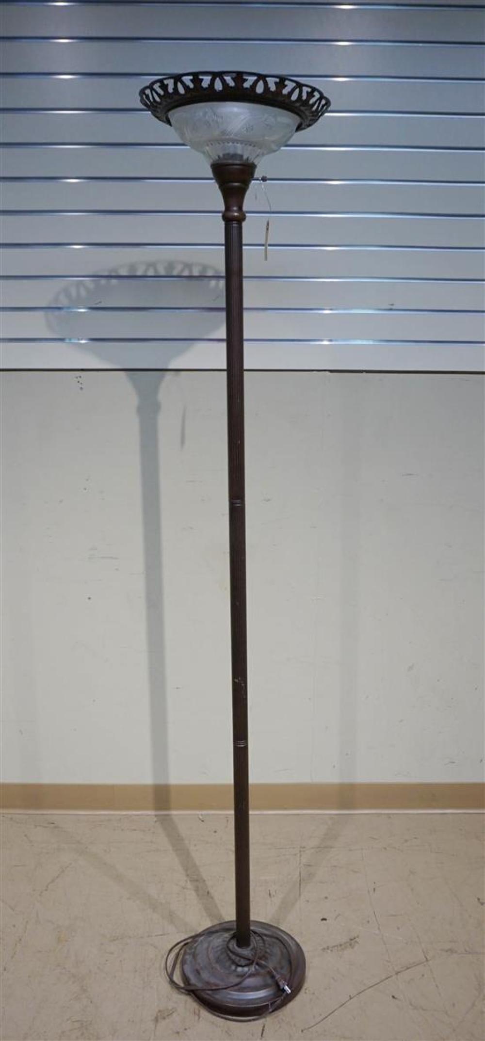 PATINATED METAL TORCHIèRE FLOOR