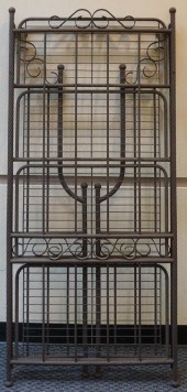 PATINATED TUBULAR METAL FOLDIN