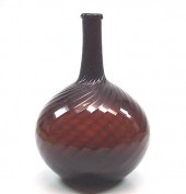 PATTERN-MOLDED GLOBULAR BOTTLE