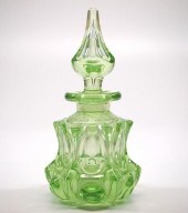 PATTERN-MOLDED PERFUME BOTTLEA