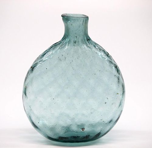 PATTERN-MOLDED SPIRITS FLASKA
