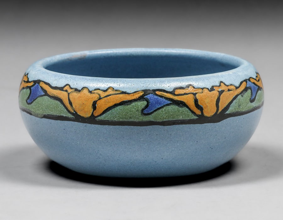 PAUL REVERE POTTERY TULIP DECORATED
