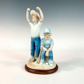 PAUL SEBASTIAN FIGURINE + BASE