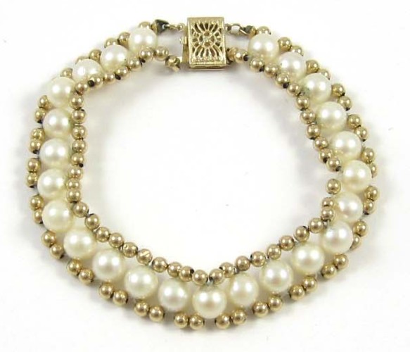 PEARL AND FOURTEEN KARAT GOLD