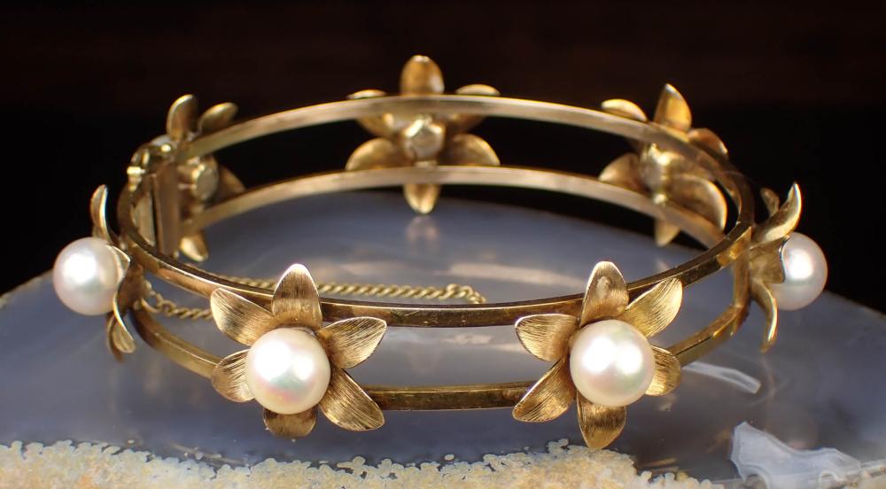 PEARL AND FOURTEEN KARAT GOLD