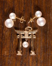PEARL AND FOURTEEN KARAT GOLD