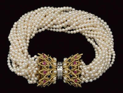 Pearl bracelet, multi-gem clasp, 17