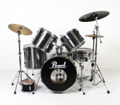 PEARL EXPORT 5-PIECE DRUM SET<