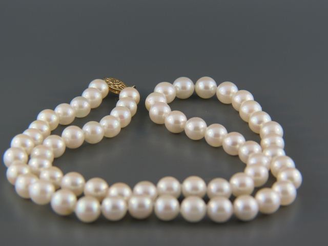 Pearl Necklace 6 to 6.5 mm lustrous