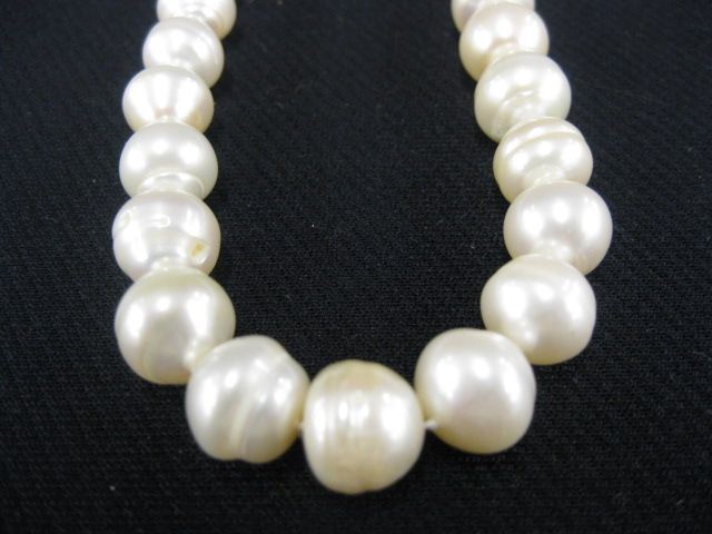 Pearl Necklace opera length 11 to