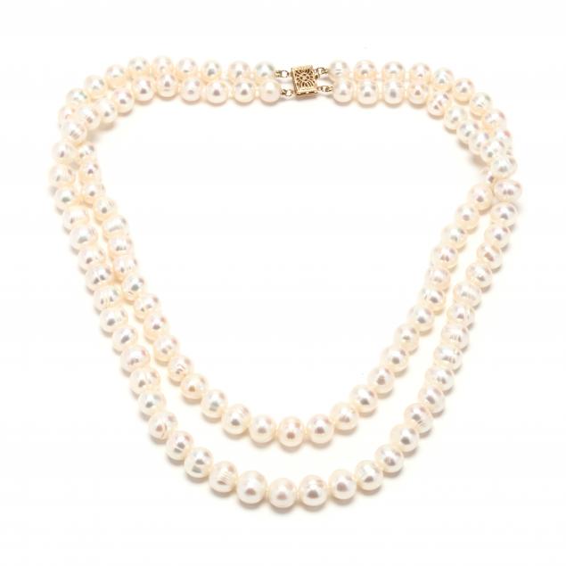 PEARL NECKLACE The double strand