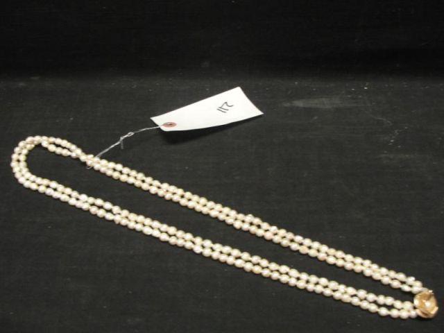 Pearl Necklace with a 14K Gold