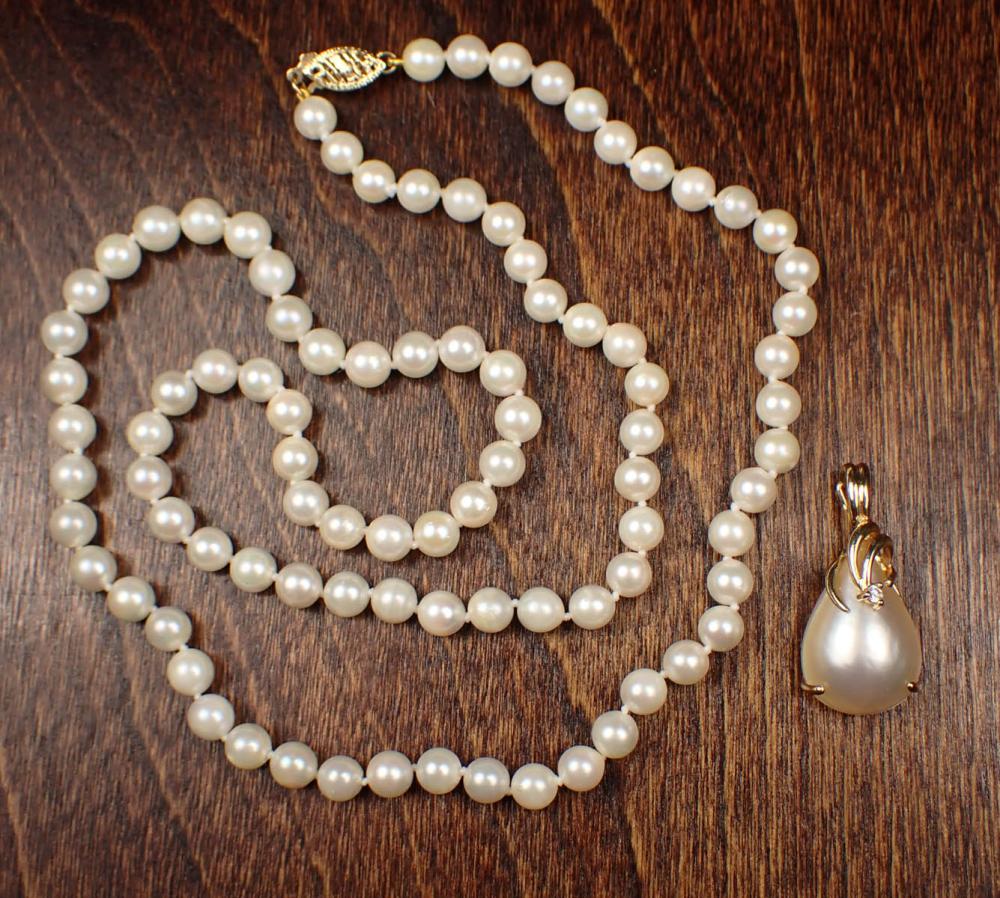 PEARL NECKLACE WITH MABE PEARL