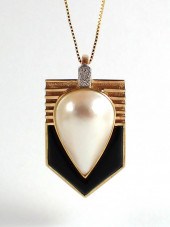 PEARL, ONYX AND FOURTEEN KARAT