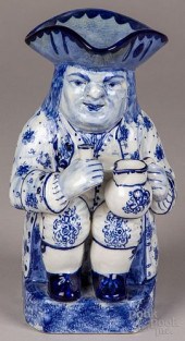 PEARLWARE TOBY JUG, CA. 1800Pe