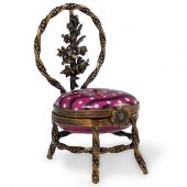 PEINT MAIN LIMOGES TRINKET BOX